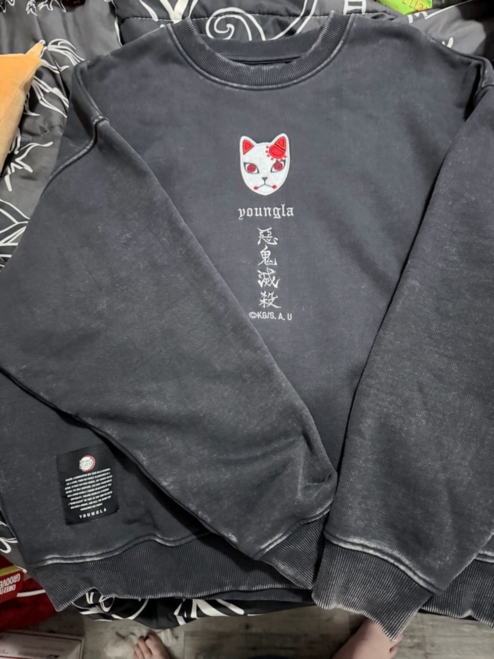 NWOT !SAMPLE! Youngla x Demon Slayer Warding Mask crewneck Size Medium